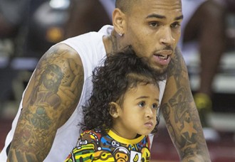 Chris Brown brings baby Royalty out on the court at Power 106 Basketball Game Sunday
Pictured: Chris Brown and Royalty
Ref: SPL1132284  200915  
Picture by: Holly Heads LLC / Splash News
Splash News and Pictures
Los Angeles:310-821-2666
New York:212-619-2666
London:870-934-2666
photodesk@splashnews.com